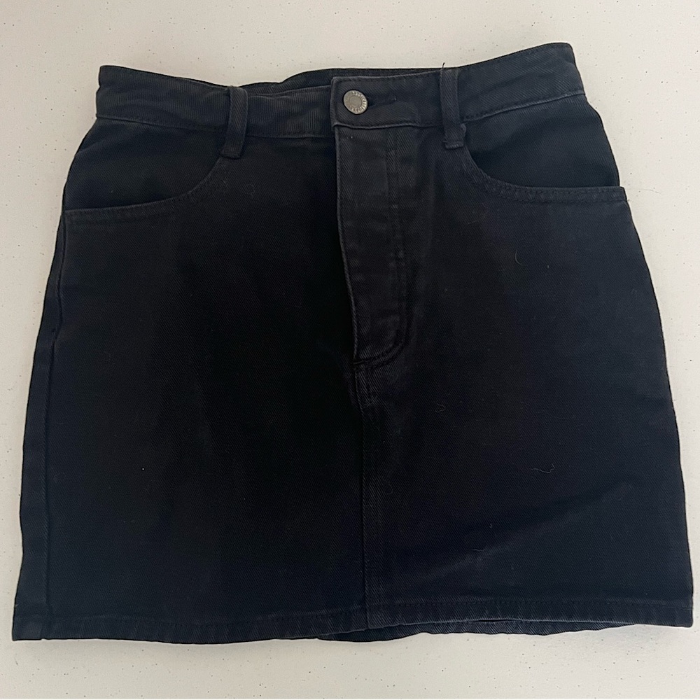 John Galt Collection Pacsun/Brandy Melville Black Denim Mini Skirt Size Small S